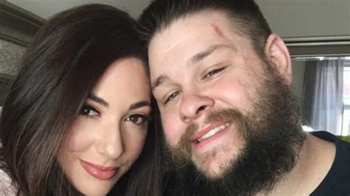 Take a Look at Karina Elias Married Life with Kevin Owens